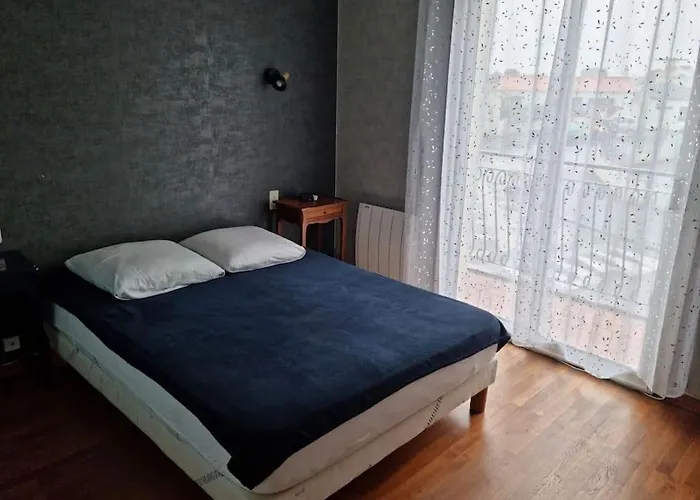 Agreable Maison Au Coeur De St Hilaire Casa de Férias